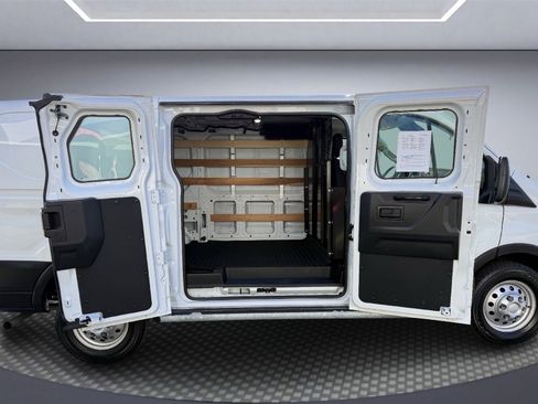 Used 2023 Ford Transit 250 Low Roof AWD w/ Exterior Upgrade Package image 7