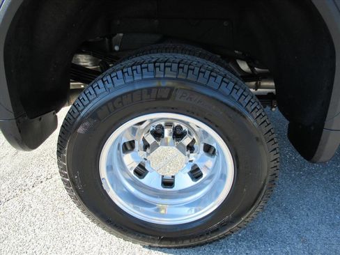 Used 2025 GMC Sierra 3500 Denali w/ Denali Reserve Package image 10