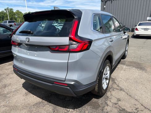 Used 2023 Honda CR-V LX image 7