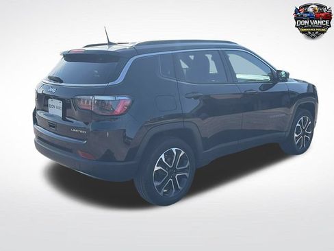 Used 2023 Jeep Compass Limited AWD/4WD image 6