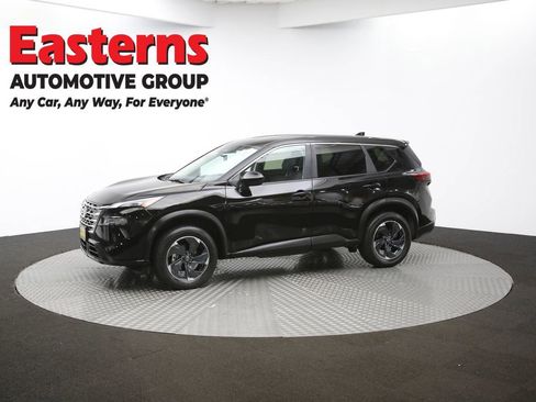 Used 2024 Nissan Rogue SV image 57