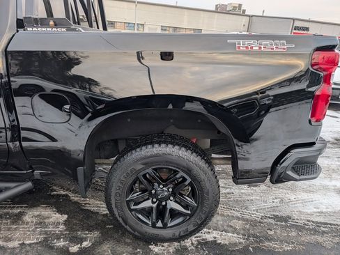 Used 2020 Chevrolet Silverado 1500 LT Trail Boss image 4