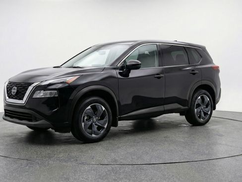 Used 2025 Nissan Rogue SV FWD image 3