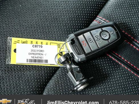 Used 2022 Ford Expedition Limited image 42