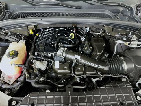 Used 2023 Jeep Grand Cherokee L Limited w/ Luxury Tech Group II image 35