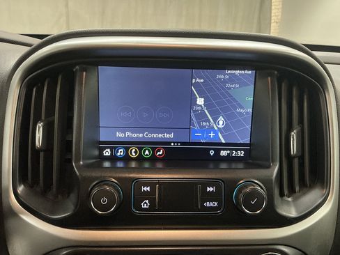 Used 2019 Chevrolet Colorado ZR2 w/ ZR2 Midnight Special Edition AWD/4WD image 14