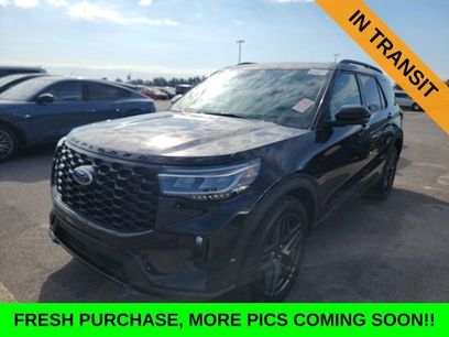 Used 2025 Ford Explorer ST