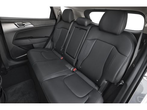 New 2026 Kia Sportage EX image 9