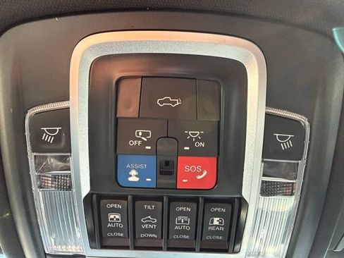 Used 2023 RAM 1500 Limited w/ Body Color Bumper Group AWD/4WD image 36