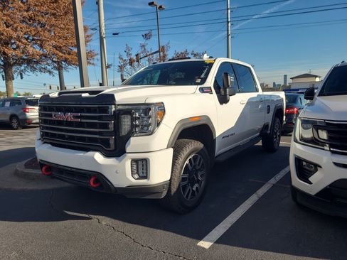 Used 2021 GMC Sierra 2500 AT4 w/ AT4 Premium Plus Package image 4