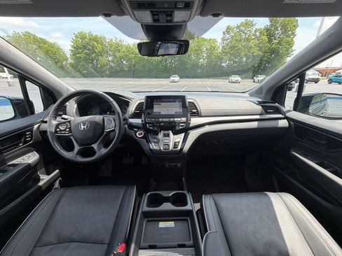 Certified 2024 Honda Odyssey Elite image 12