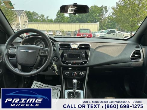 Used 2013 Chrysler 200 LX image 16