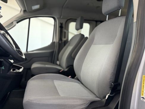 Used 2019 Ford Transit 350 XLT image 10