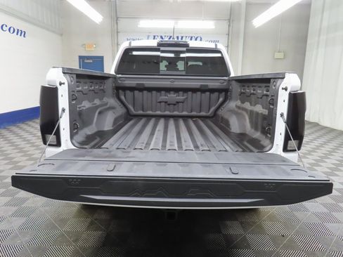 Used 2025 Chevrolet Colorado Trail Boss image 33