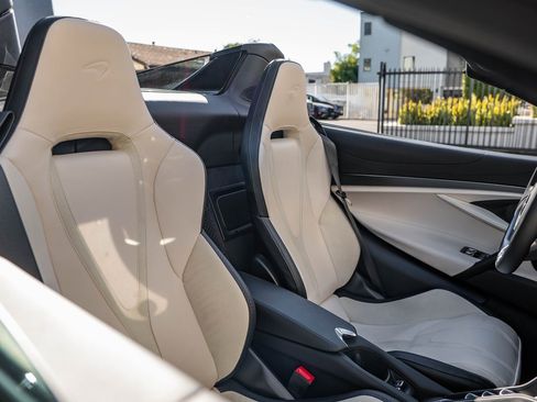 Used 2024 McLaren 750S Spider image 25