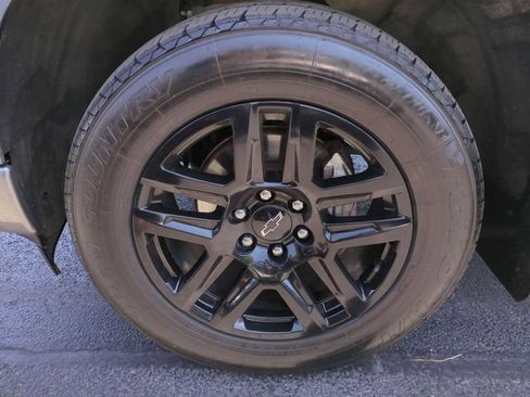 Used 2023 Chevrolet Silverado 1500 Custom w/ LPO, Dark Essentials Package AWD/4WD image 10