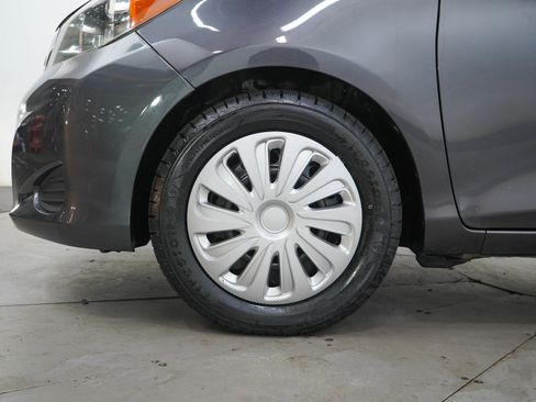Used 2013 Toyota Yaris L FWD image 22
