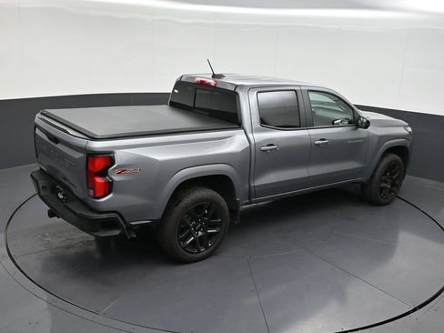 Used 2025 Chevrolet Colorado Z71 w/ Technology Package AWD/4WD image 20