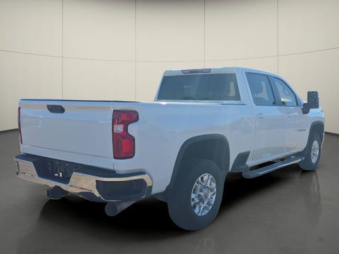 Used 2023 Chevrolet Silverado 2500 LT w/ Convenience Package image 8