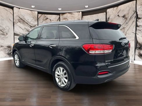 Used 2016 Kia Sorento LX w/ LX Convenience Package image 7