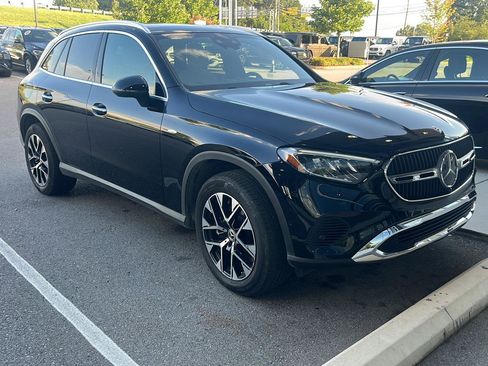 Used 2025 Mercedes-Benz GLC 350e 4MATIC image 1