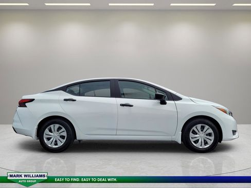 Used 2025 Nissan Versa S w/ Trunk Package FWD image 2