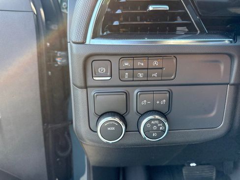New 2026 Chevrolet Suburban RST w/ Comfort Package RWD image 24
