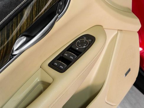 Used 2019 Cadillac XT5 FWD image 39