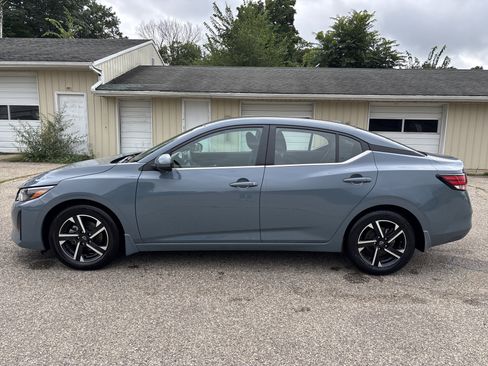 Used 2024 Nissan Sentra SV w/ All-Weather Package FWD image 3