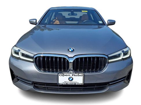 Used 2023 BMW 530i xDrive w/ Premium Package AWD/4WD image 2