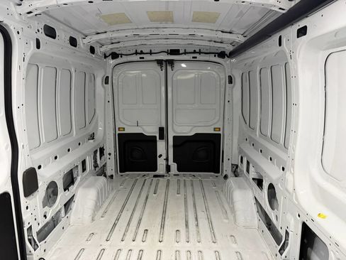 Used 2025 Ford Transit 250 148 Medium Roof RWD image 39