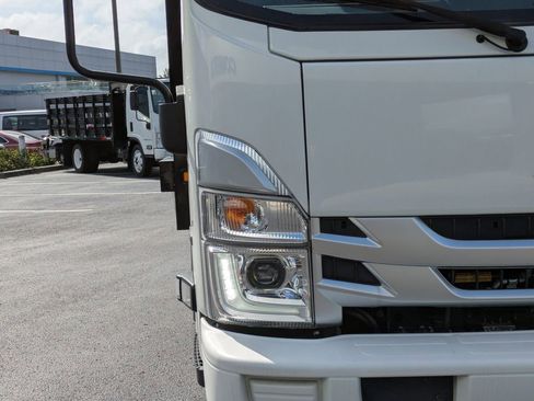 New 2024 Chevrolet Low Cab Forward image 9