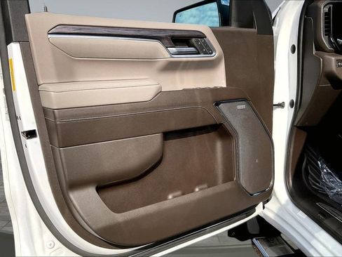 Used 2023 Chevrolet Silverado 1500 LTZ image 23