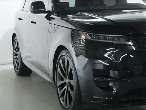 Used 2023 Land Rover Range Rover Sport First Edition AWD/4WD image 12