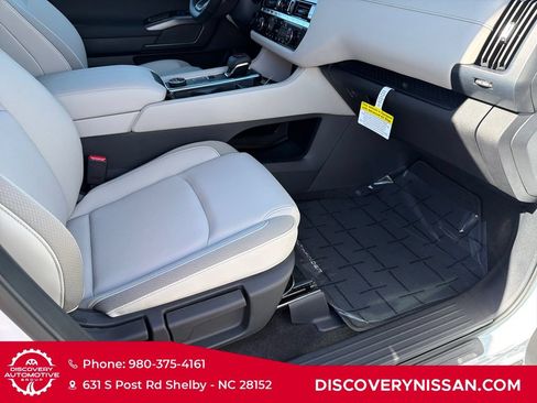 New 2026 Nissan Pathfinder SL AWD/4WD image 37