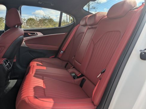 Used 2023 Genesis G70 2.0T w/ Sport Prestige Package image 12