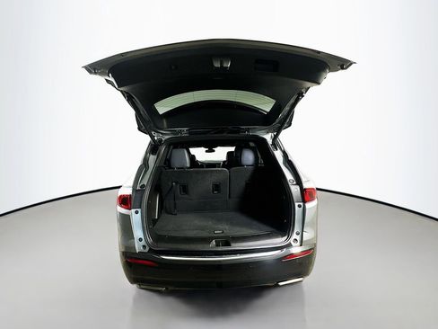 Used 2023 Buick Enclave Essence image 33