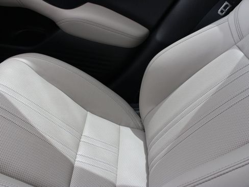 Used 2024 Honda HR-V EX-L image 18