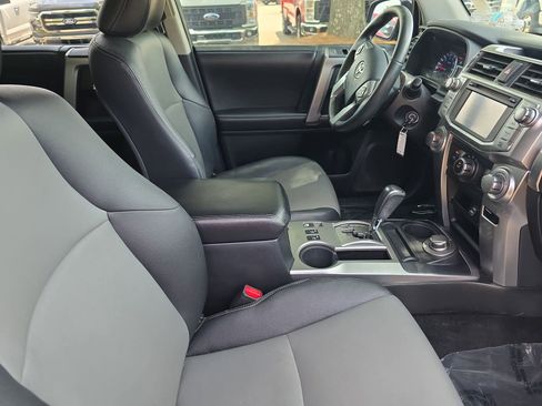 Used 2016 Toyota 4Runner SR5 Premium AWD/4WD image 10