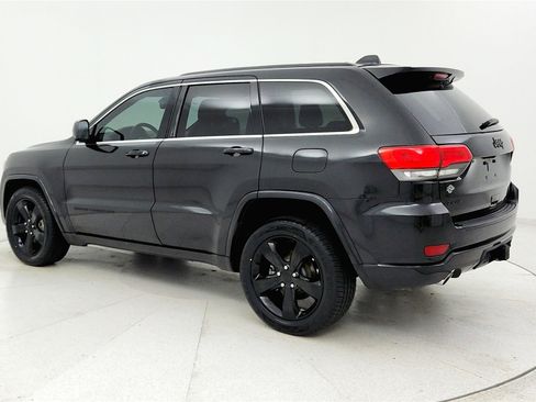 Used 2014 Jeep Grand Cherokee Altitude image 2