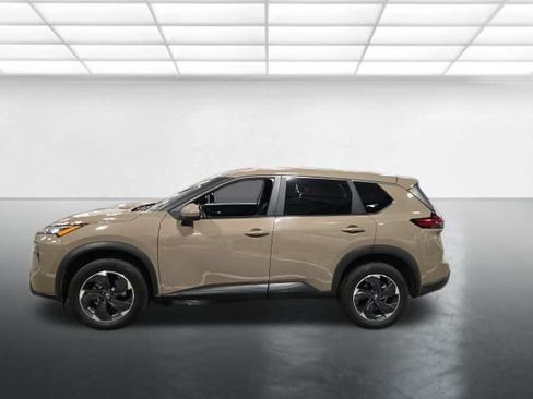 Used 2024 Nissan Rogue SV AWD/4WD image 7