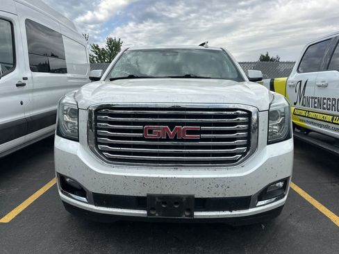 Used 2018 GMC Yukon XL SLT w/ Premium Edition AWD/4WD image 2