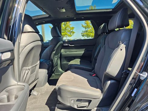 Used 2025 Hyundai Palisade Calligraphy image 23