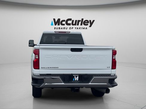 Used 2024 Chevrolet Silverado 2500 LT image 4