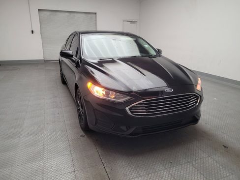 Used 2020 Ford Fusion SE image 14
