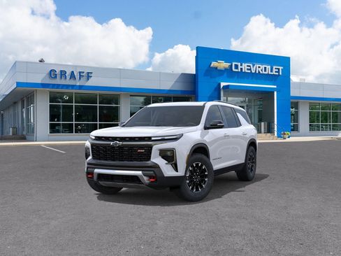 New 2026 Chevrolet Traverse Z71 w/ Enhanced Driving Package image 8