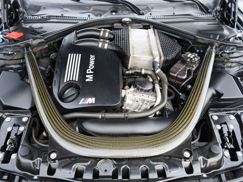 Used 2017 BMW M4 Competition image 9