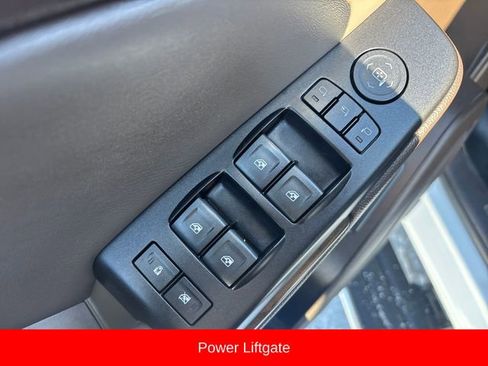 Used 2019 GMC Yukon Denali w/ Denali Ultimate Package image 24