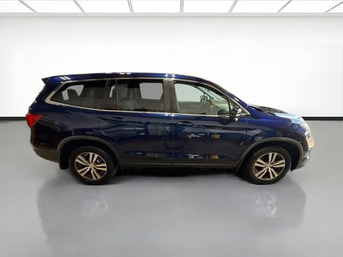 Used 2018 Honda Pilot EX image 4
