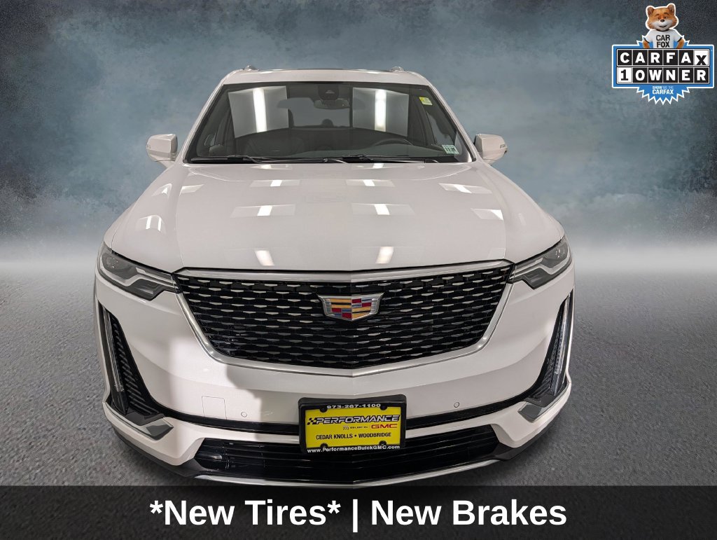 Used 2024 Cadillac XT6 Premium Luxury AWD/4WD image 2